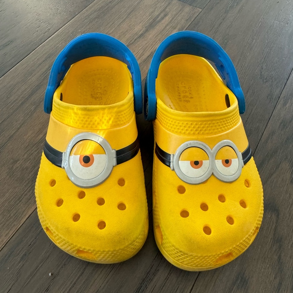 SPECIAL EDITION CROCS Unisex-Child Fun Lab Minion Despicable Me